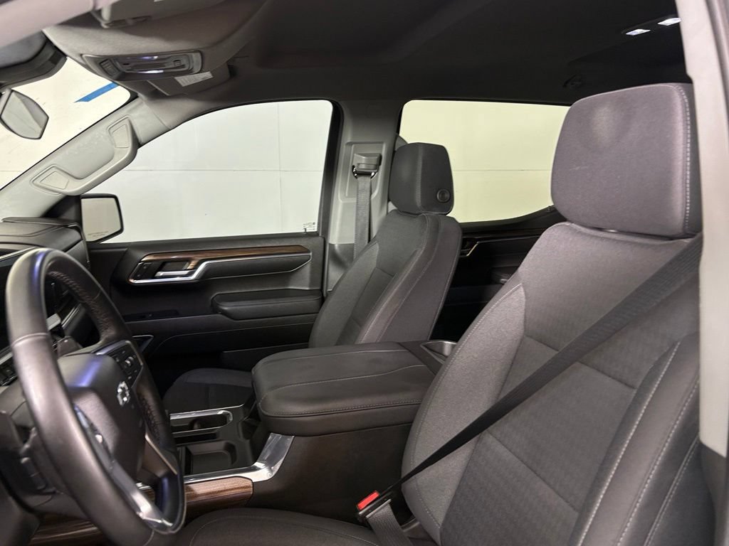 Used 2023 Chevrolet Silverado 1500 RST w/ Convenience Package II AWD/4WD image 20