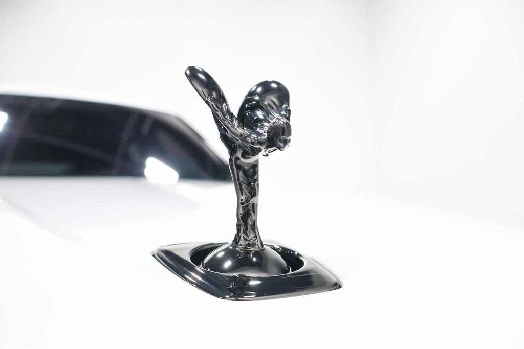 Used 2025 Rolls-Royce Cullinan Black Badge AWD/4WD image 95