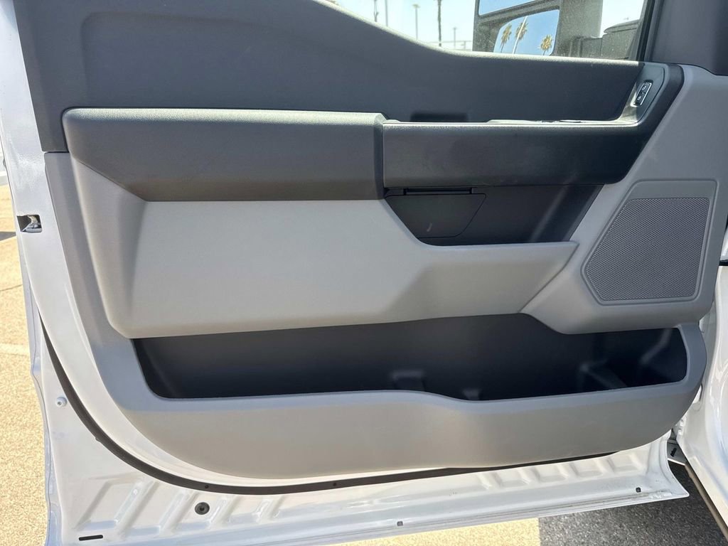 New 2025 Ford F350 XL w/ XL Chrome Package image 11