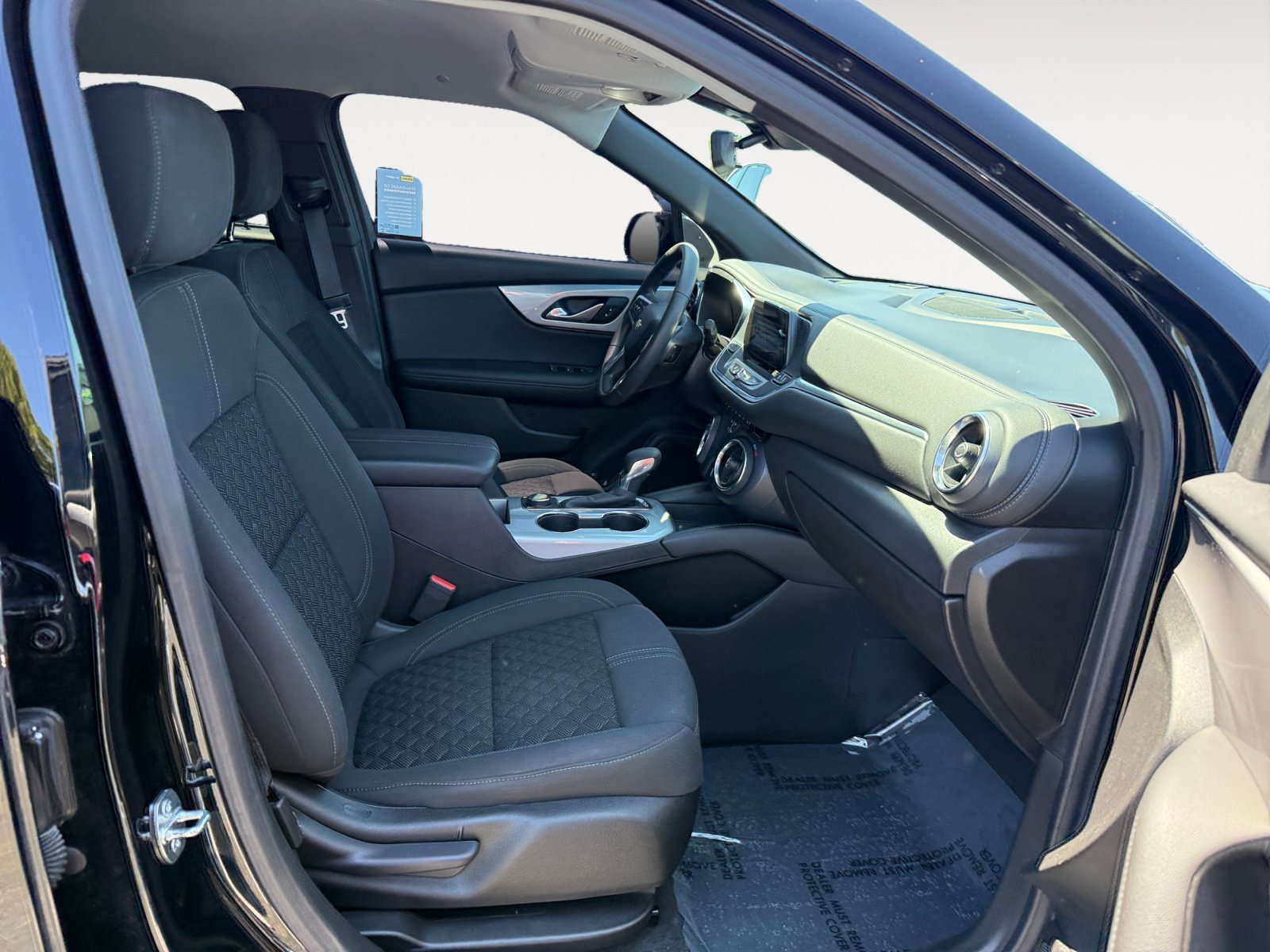 Used 2022 Chevrolet Blazer LT FWD image 19