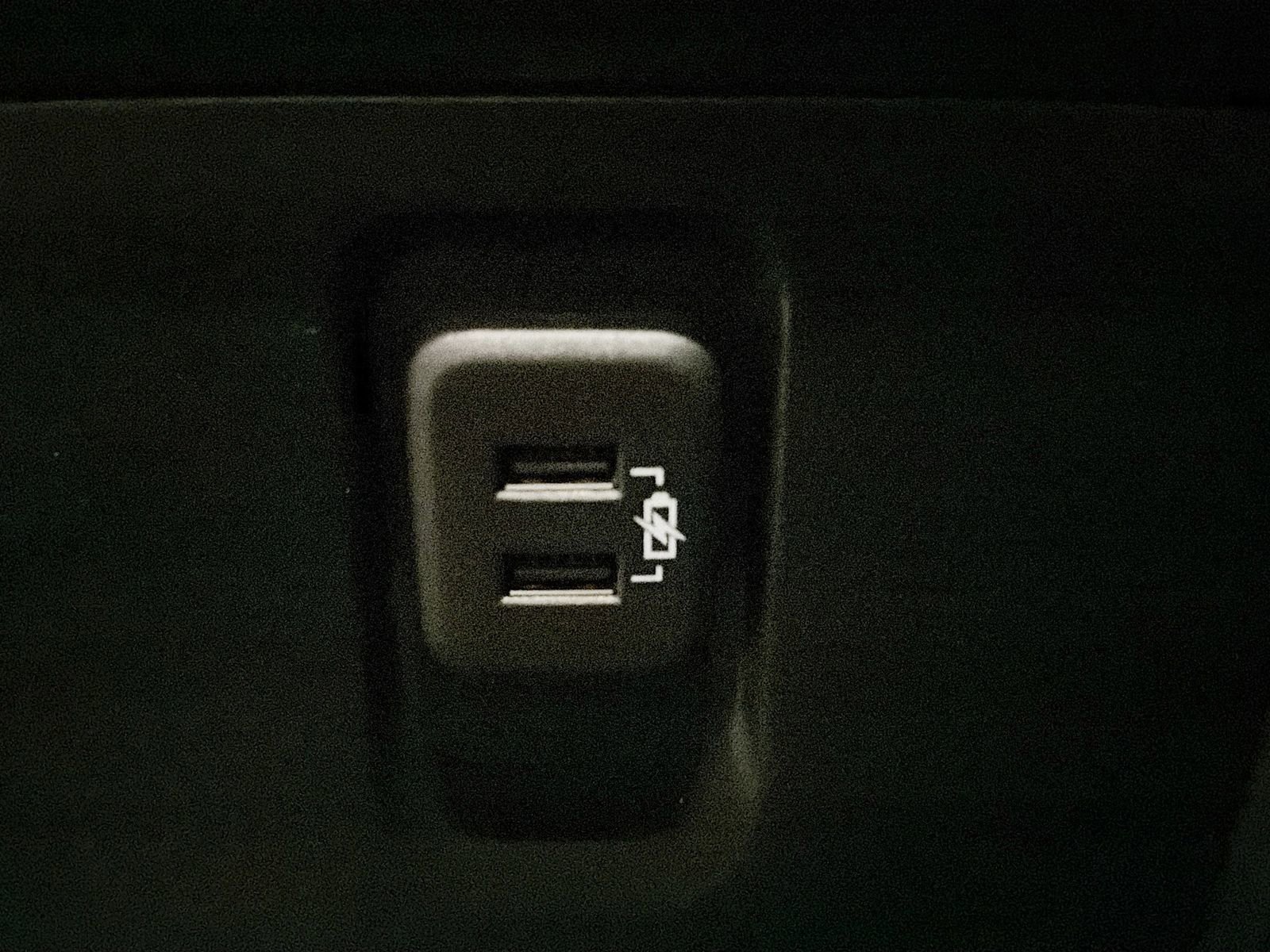 Used 2023 Chevrolet Traverse LT image 26