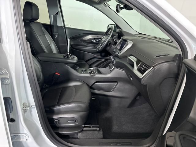 Used 2023 GMC Terrain SLT w/ Infotainment Package II FWD image 28