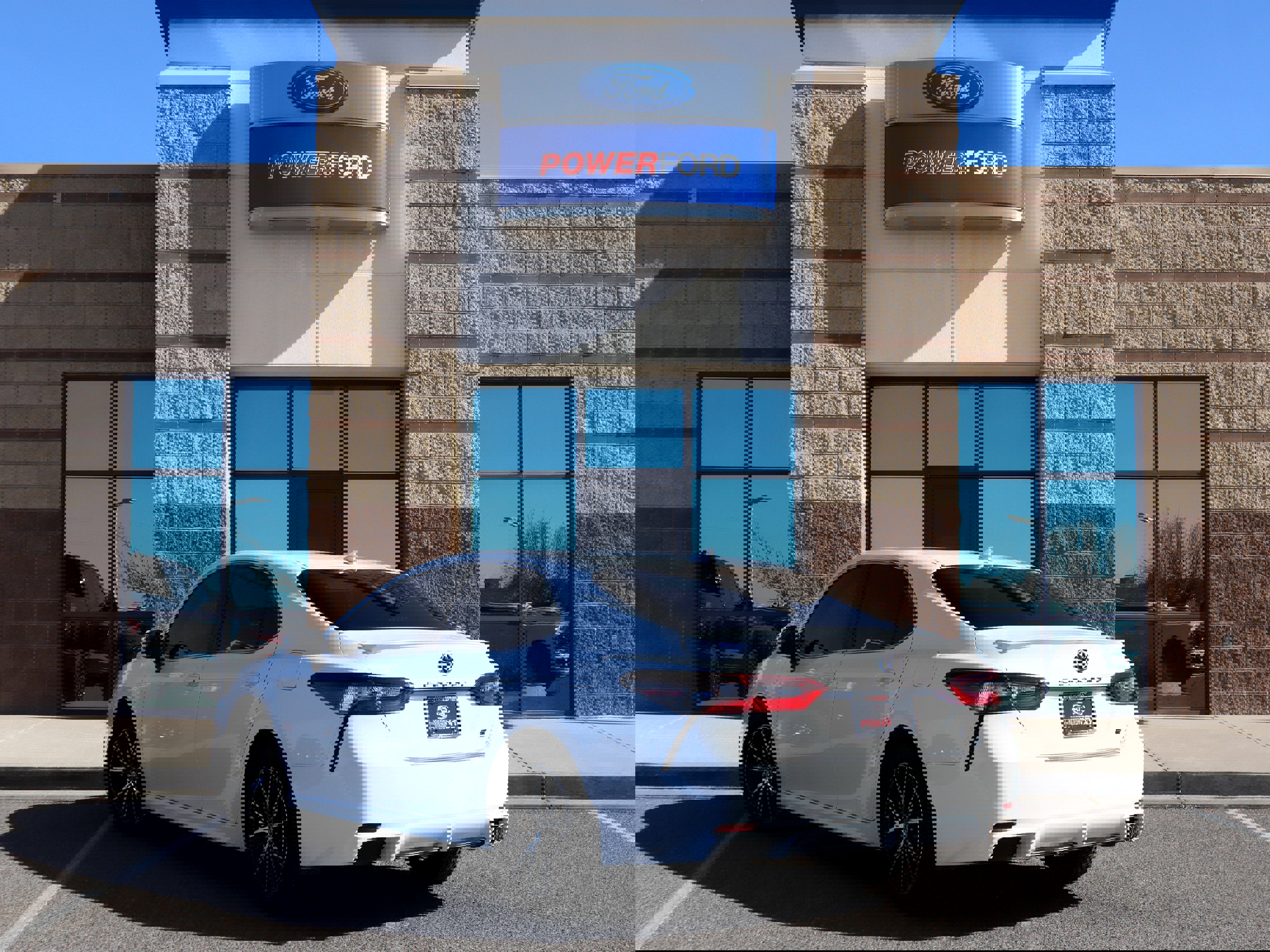 Used 2024 Toyota Camry SE image 8