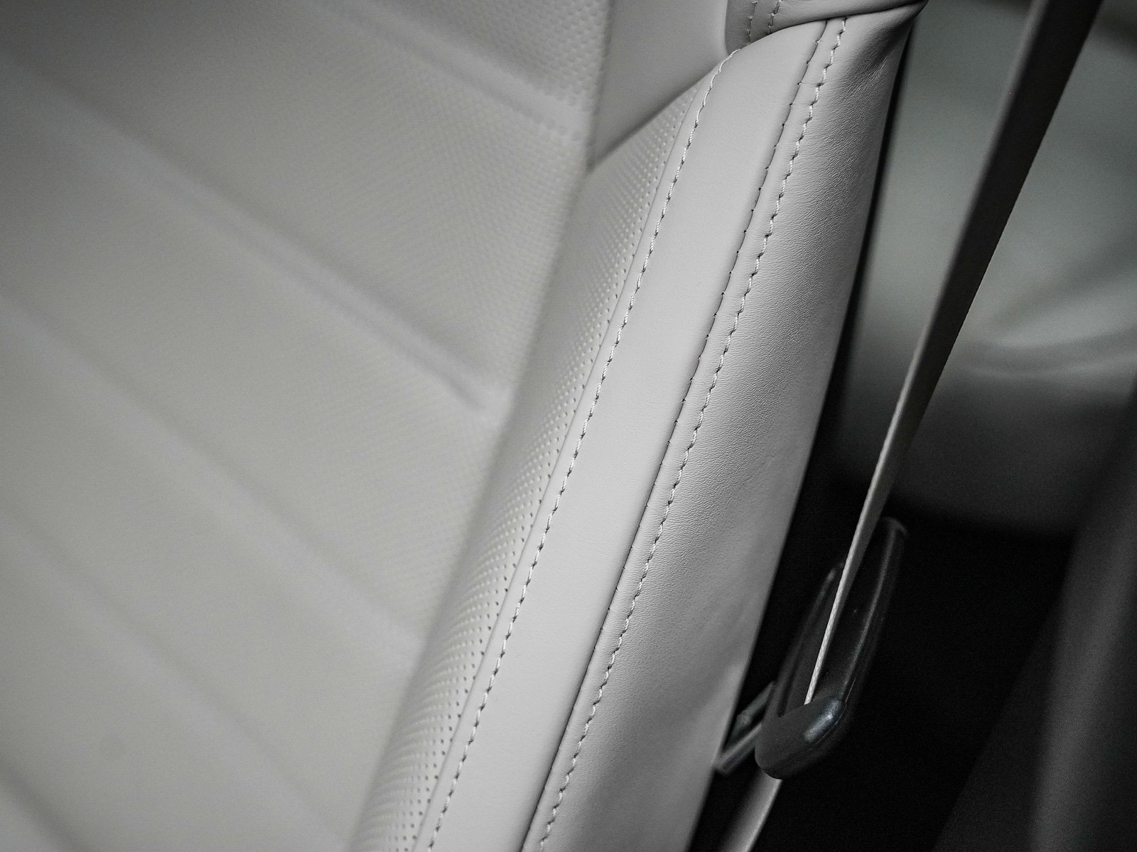 Certified 2025 Porsche Panamera Turbo image 30