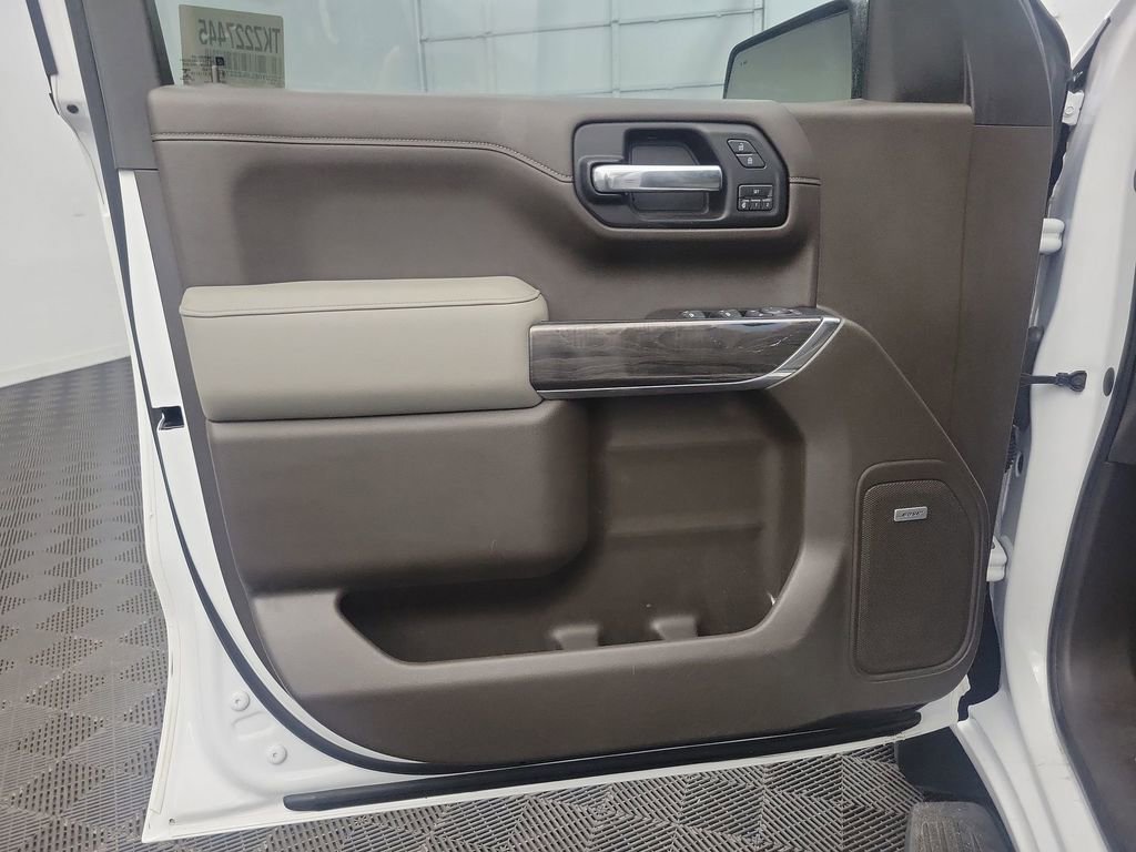 Used 2019 Chevrolet Silverado 1500 LTZ w/ LTZ Premium Package AWD/4WD image 17