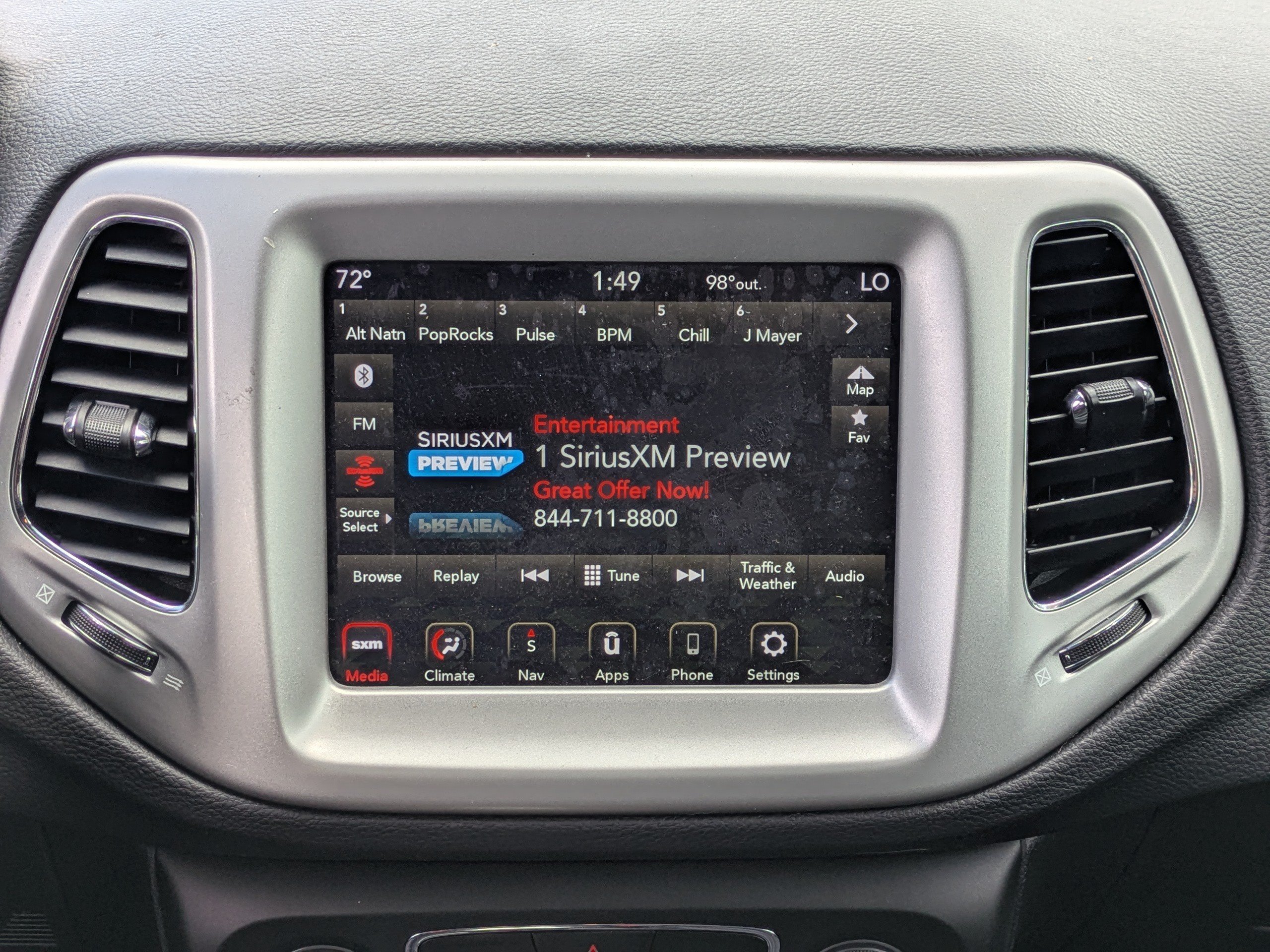 Used 2021 Jeep Compass Latitude FWD image 17