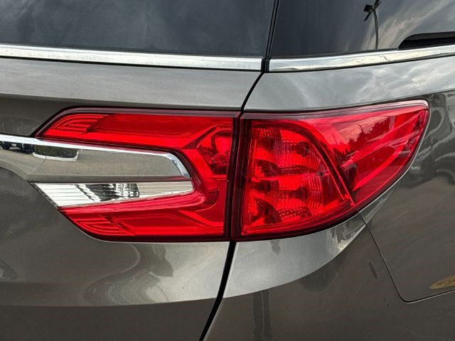 Used 2018 Honda Odyssey Touring image 29