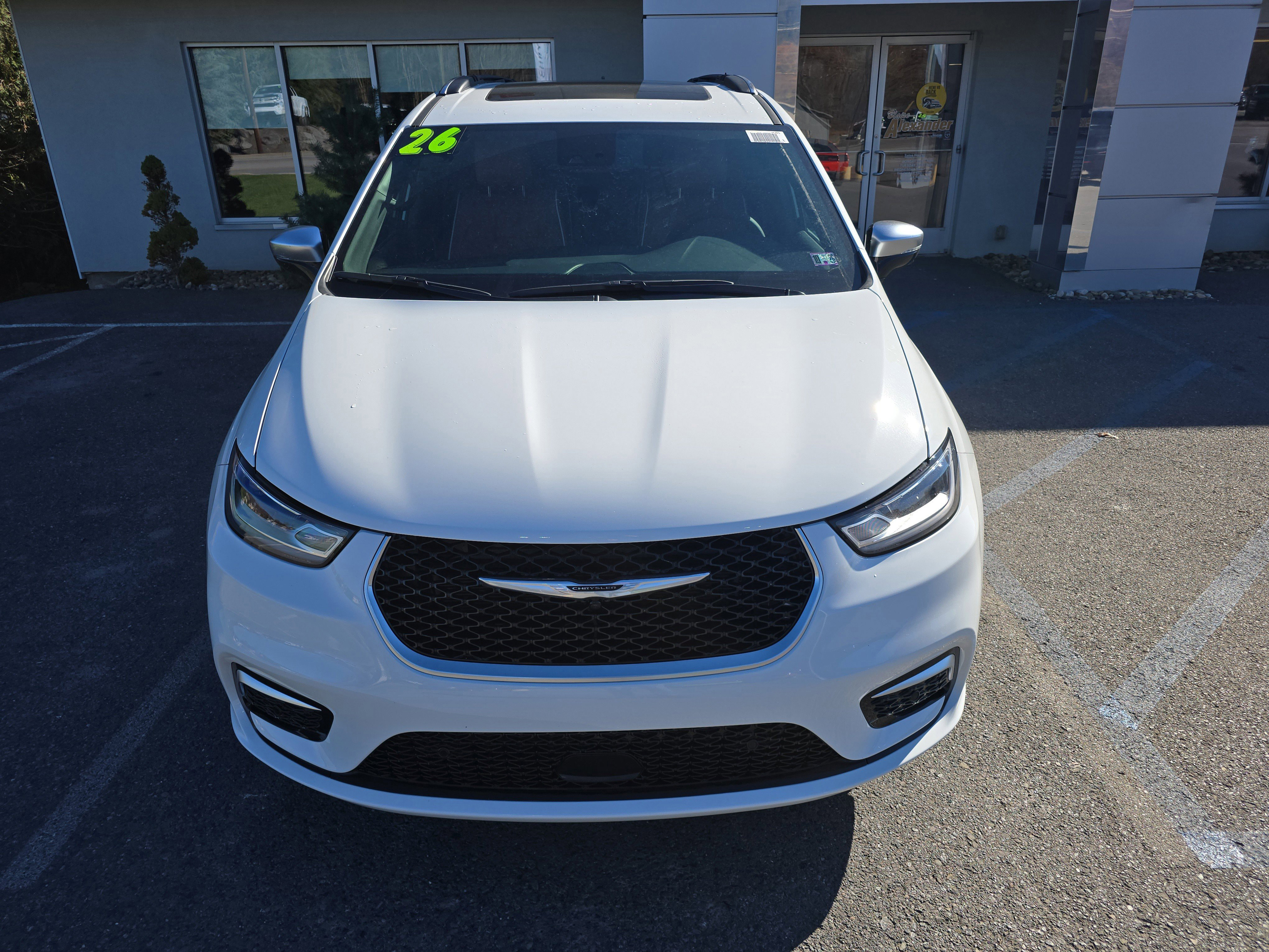 New 2026 Chrysler Pacifica Pinnacle image 10