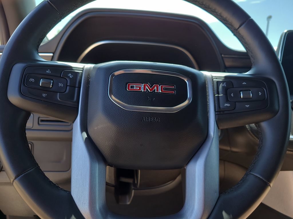 Used 2023 GMC Yukon SLT RWD image 30