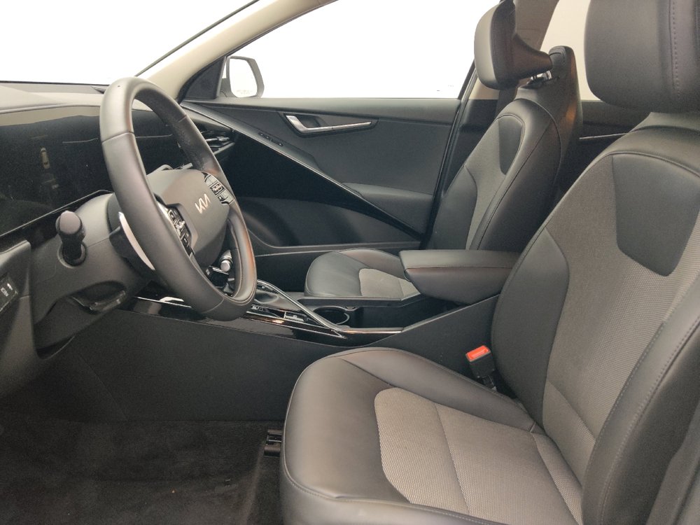 Used 2023 Kia Niro EX FWD image 17