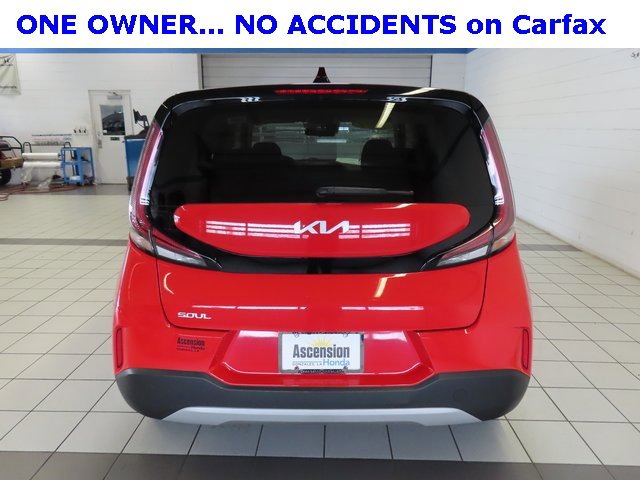 Used 2024 Kia Soul LX w/ Option Group 015 image 11