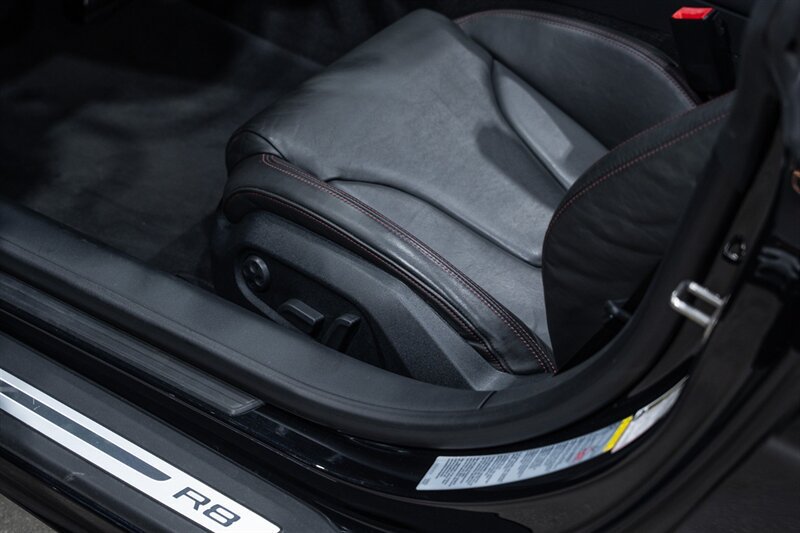 Used 2012 Audi R8 V10 AWD/4WD image 25