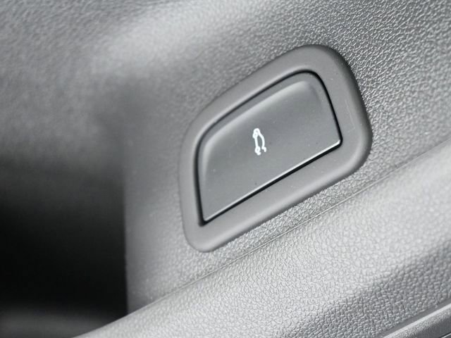 New 2026 Chevrolet Traverse LT w/ Sun and Wheel Package image 38