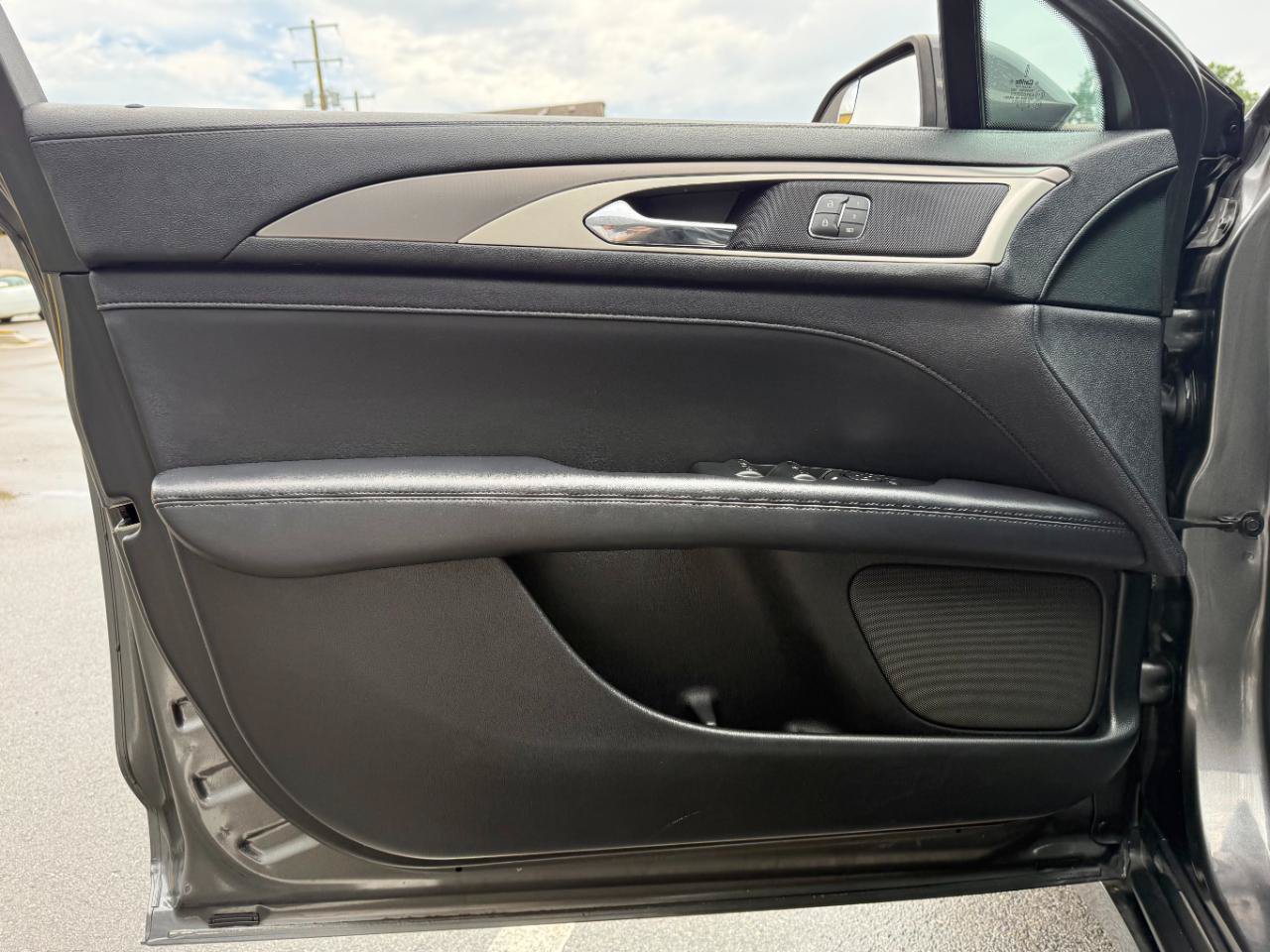 Used 2018 Lincoln MKZ Premiere w/ Magnetic Appearance Package FWD image 17