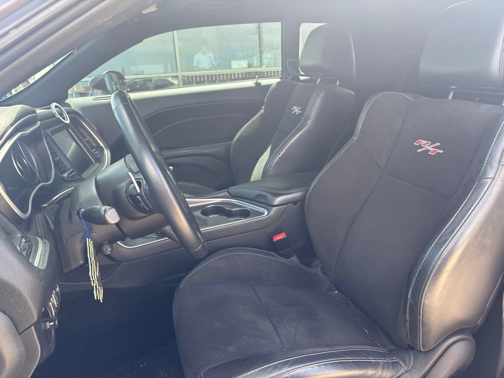 Used 2015 Dodge Challenger R/T Scat Pack w/ Leather Interior Group RWD image 11