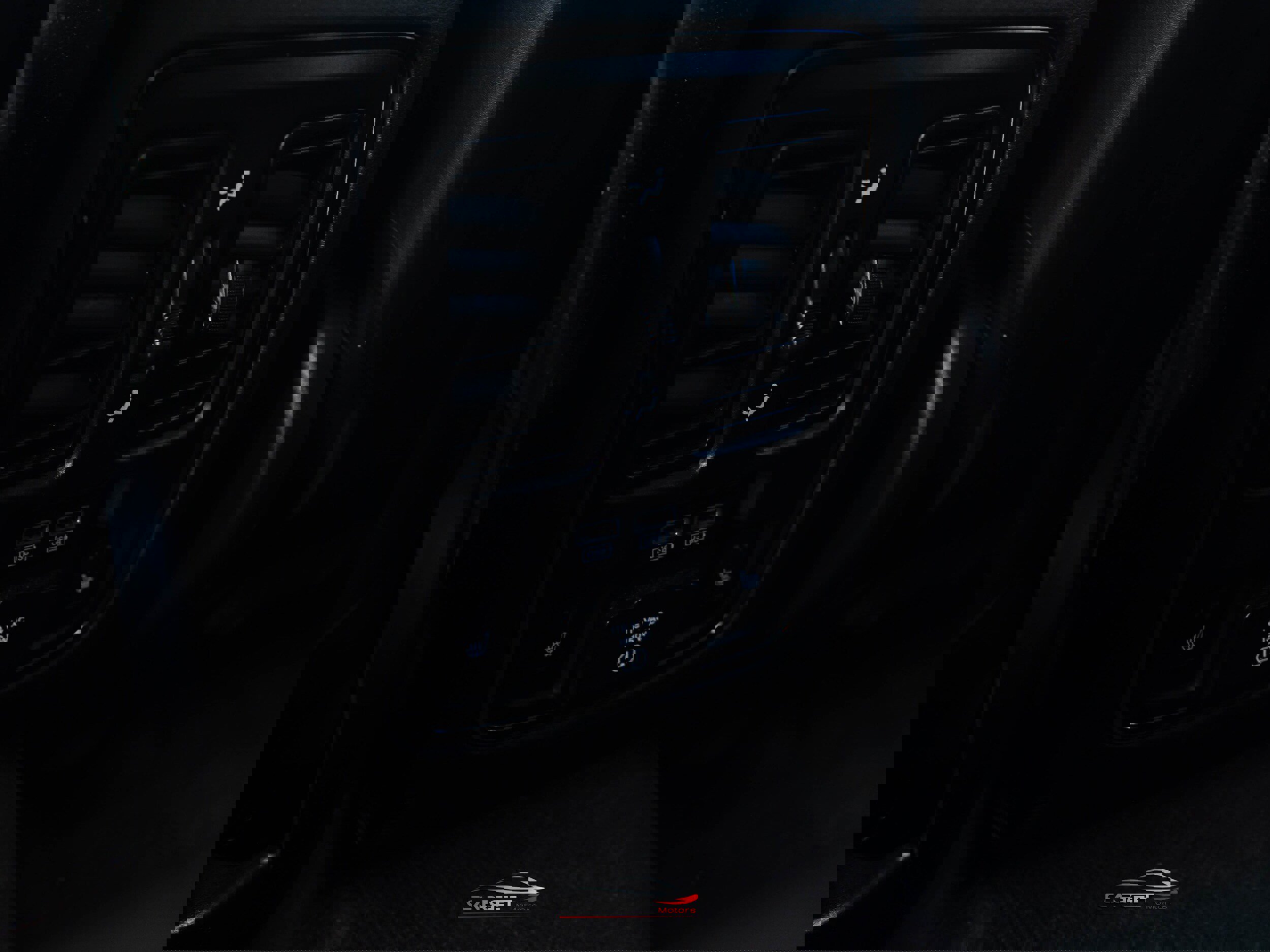 Used 2016 Jeep Grand Cherokee SRT image 22