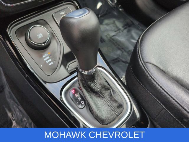 Used 2021 Jeep Compass Latitude w/ Sun and Sound Group AWD/4WD image 17