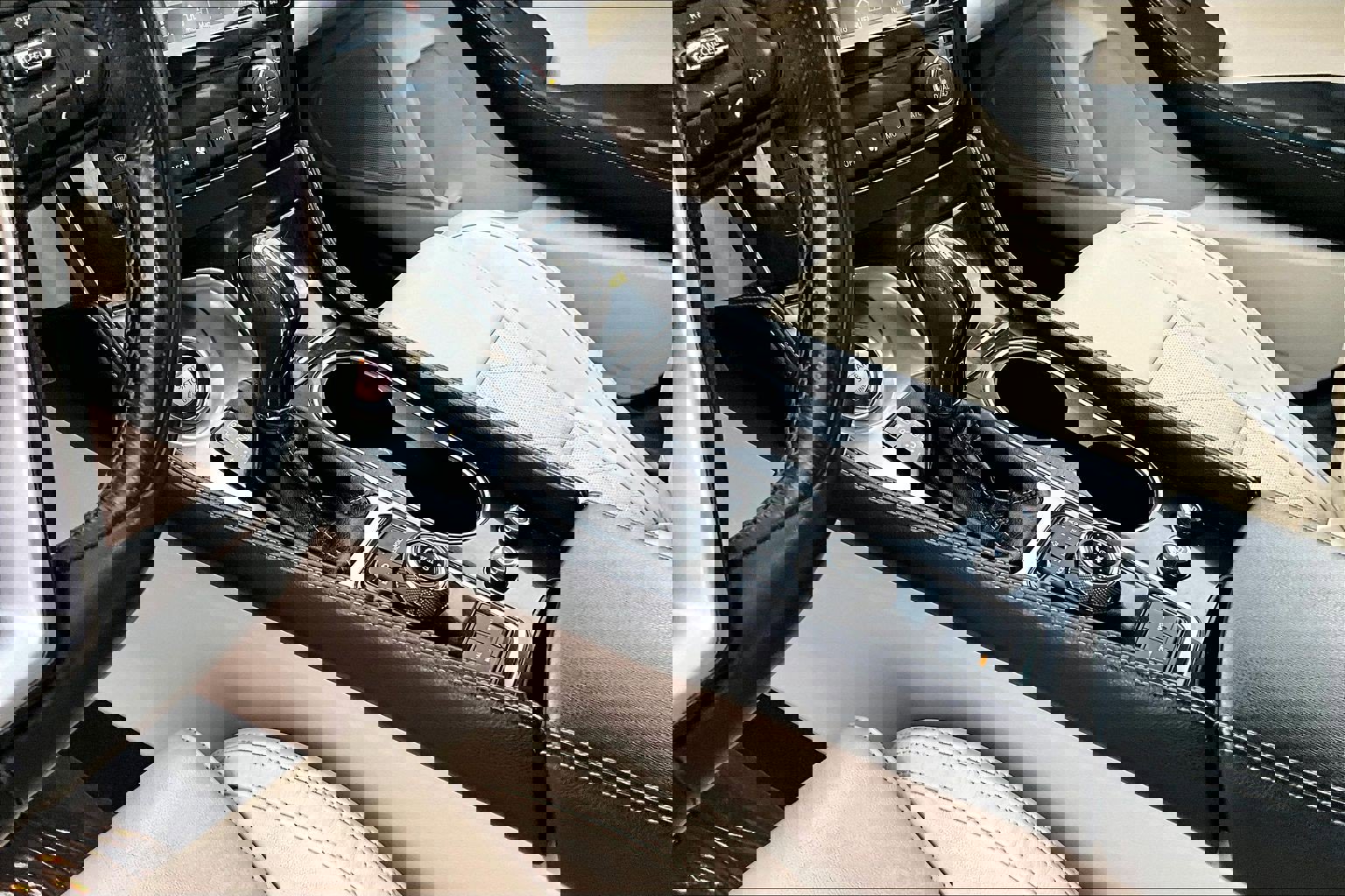 Used 2018 Nissan Maxima Platinum image 16