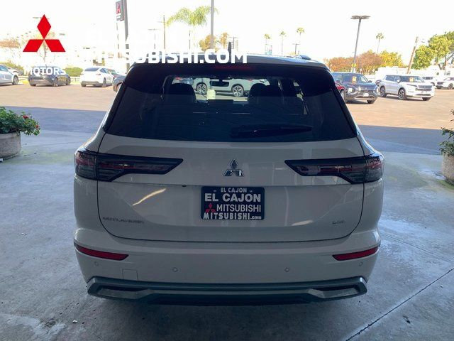 New 2026 Mitsubishi Outlander SEL FWD image 4