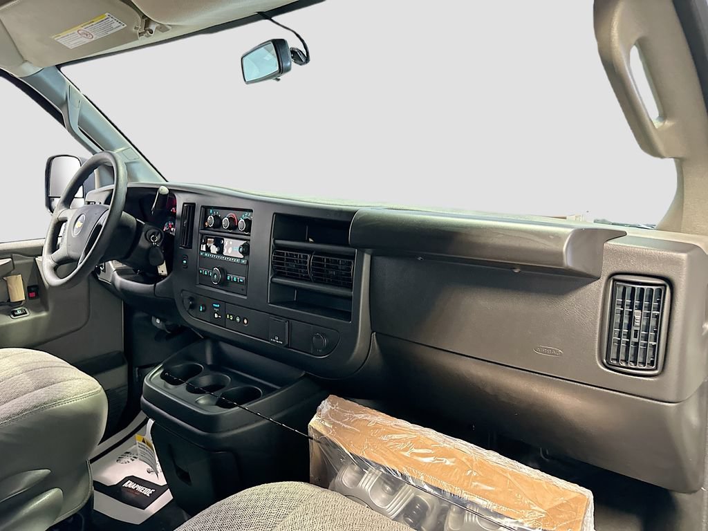 New 2025 Chevrolet Express 2500 w/ Driver Convenience Package RWD image 27
