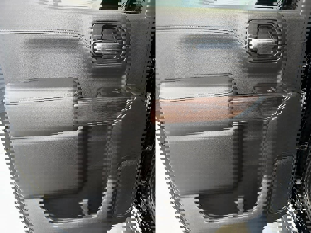 Used 2019 GMC Sierra 1500 SLT w/ SLT Premium Plus Package image 19