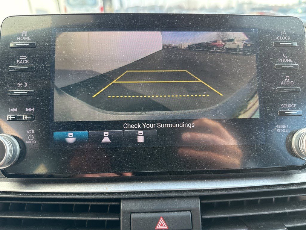 Used 2018 Honda Accord Sport image 14