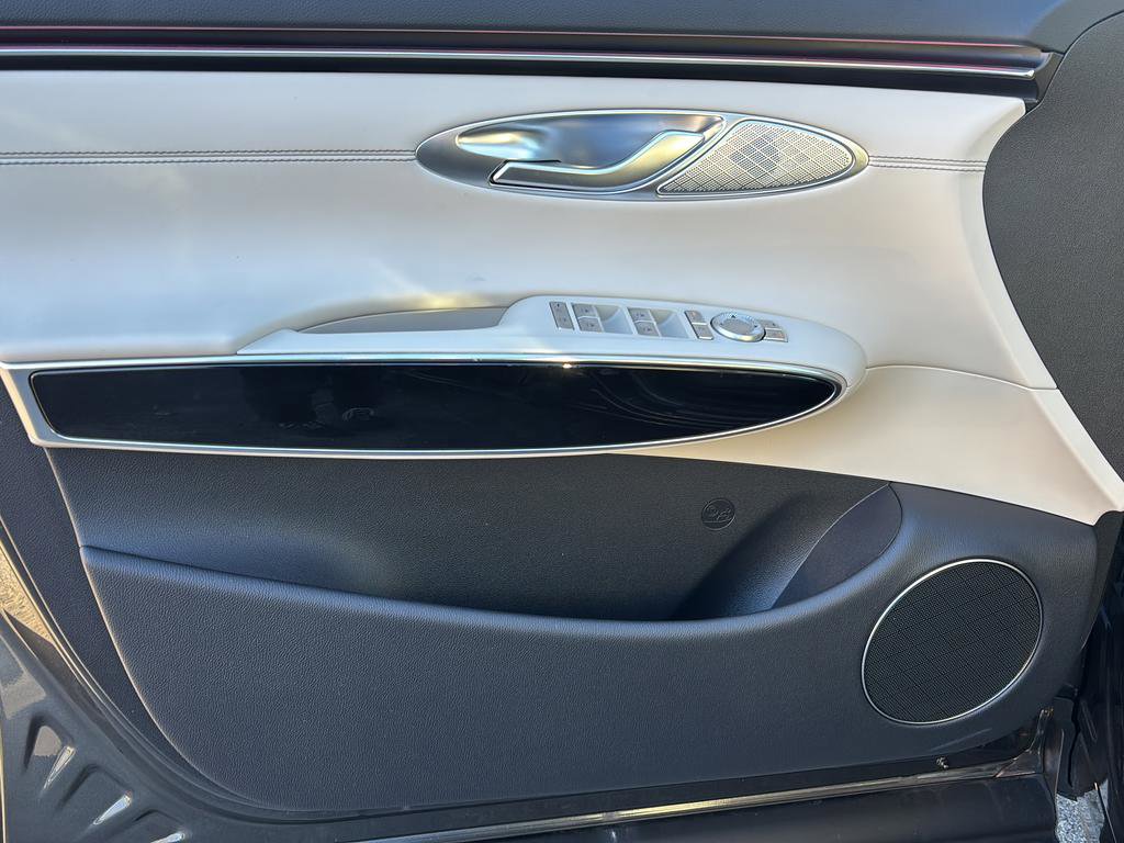 Certified 2026 Genesis GV70 2.5T image 15