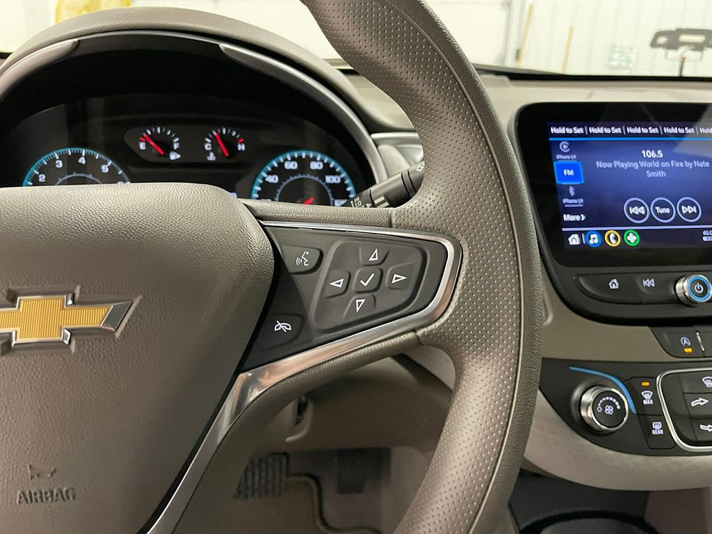 Used 2024 Chevrolet Malibu LS w/ Driver Confidence Package image 32