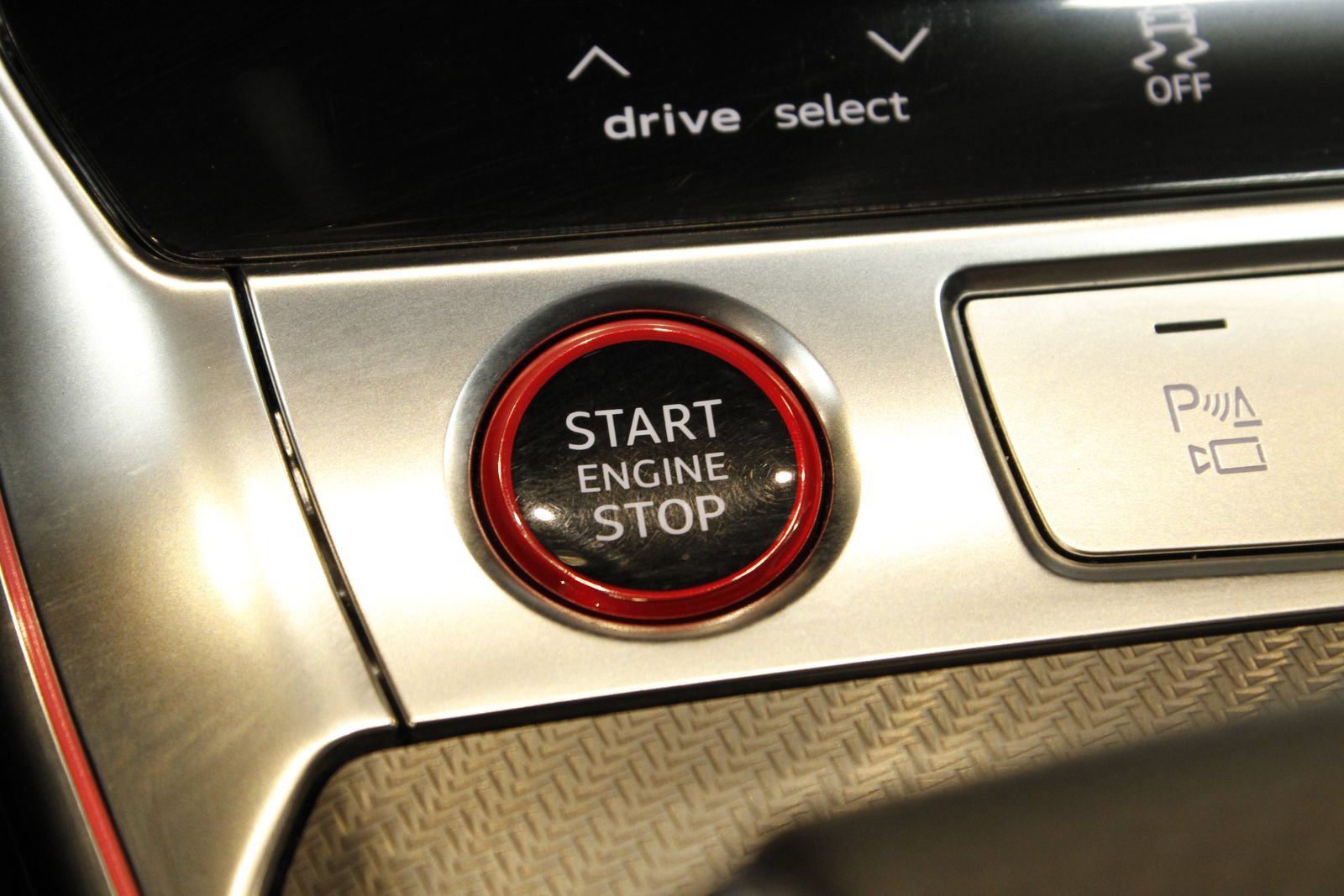 Used 2021 Audi RS 6 AWD/4WD image 33