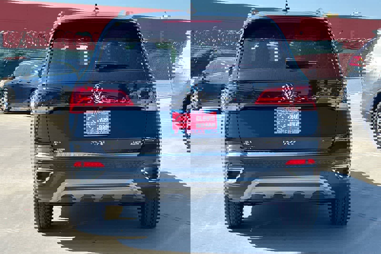 Used 2023 Volkswagen Taos SEL image 8