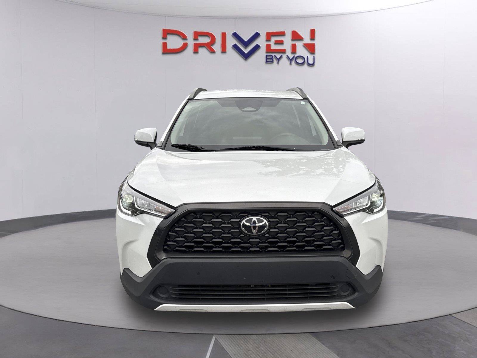 Used 2024 Toyota Corolla Cross LE FWD image 8