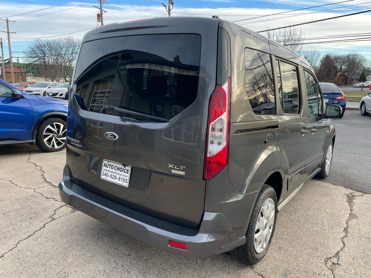 Used 2016 Ford Transit Connect XLT image 15