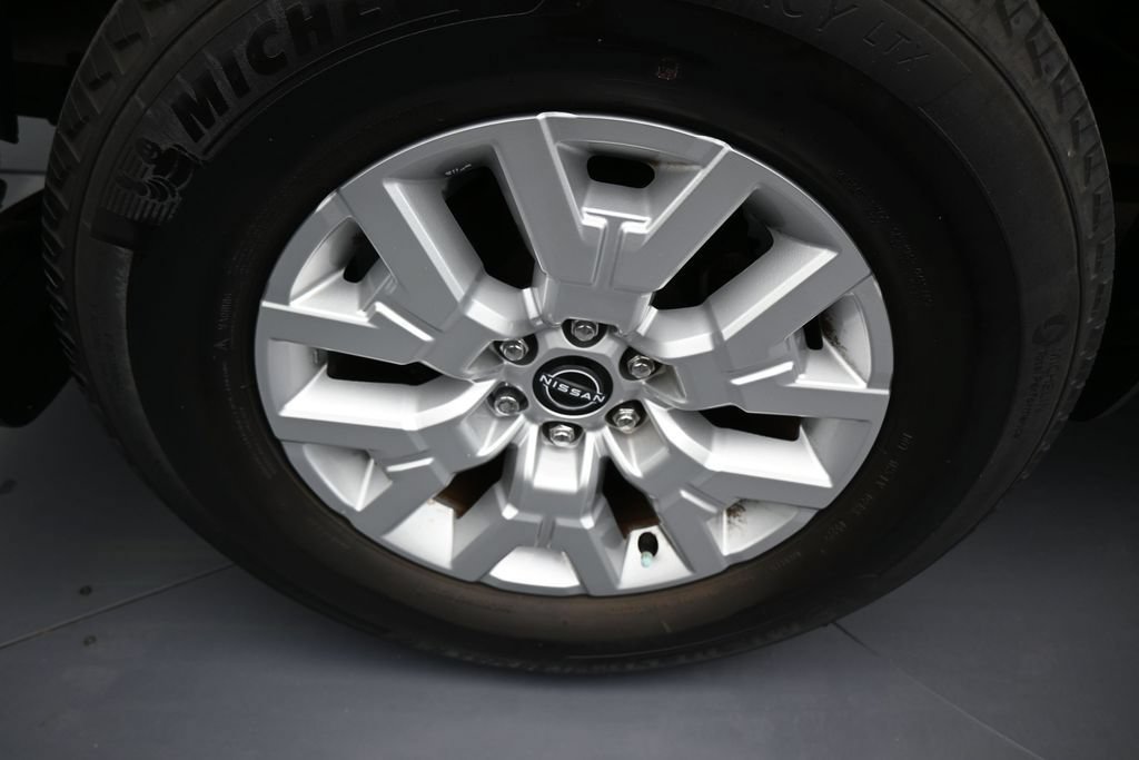 Used 2022 Nissan Frontier SV RWD image 40