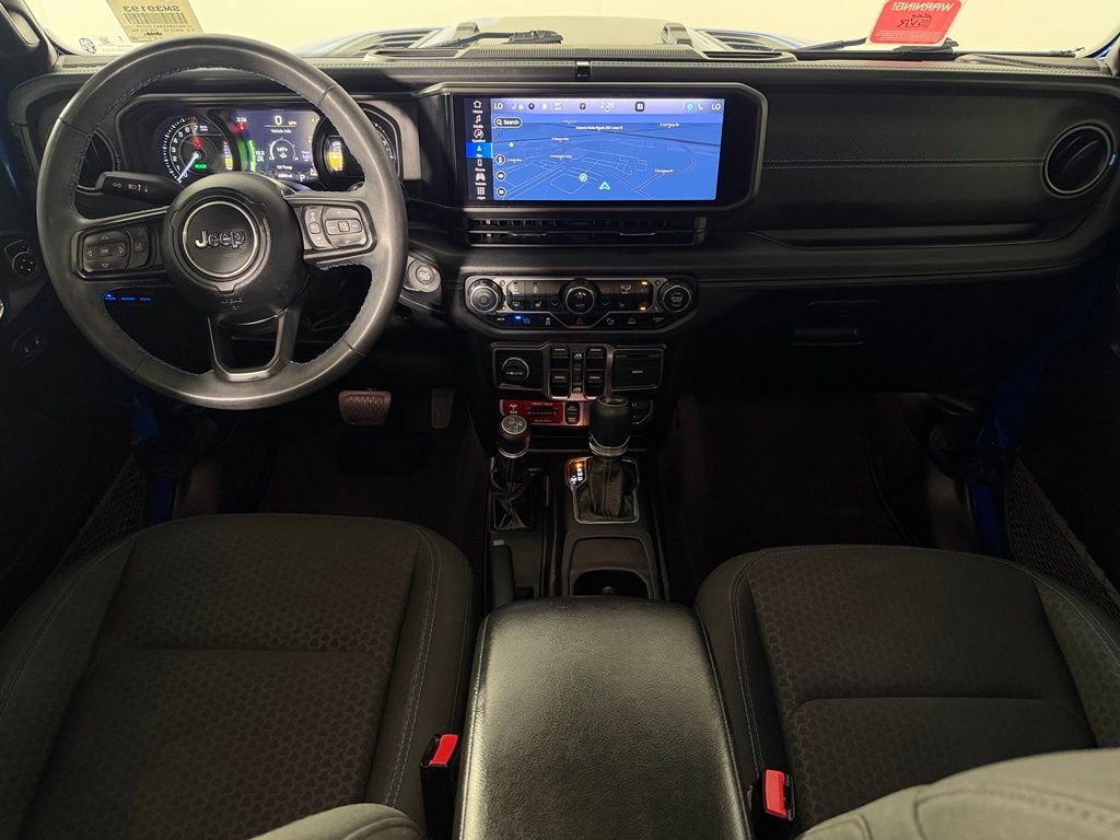 Used 2024 Jeep Wrangler Unlimited Rubicon 4xe w/ Technology Group AWD/4WD image 13