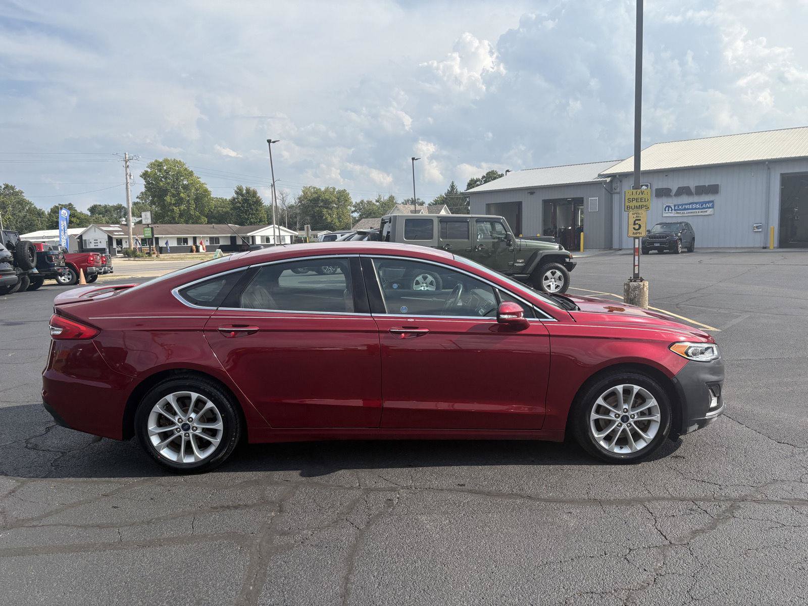 Used 2019 Ford Fusion Energi Titanium FWD image 24