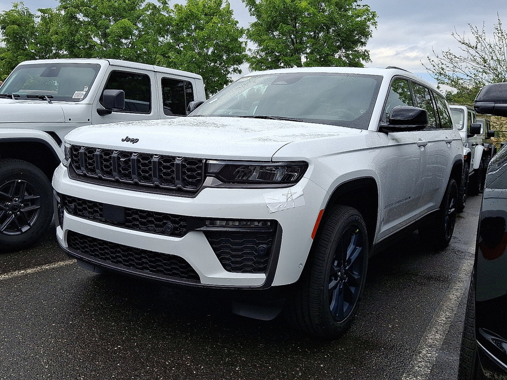 New 2026 Jeep Grand Cherokee L Limited AWD/4WD image 1