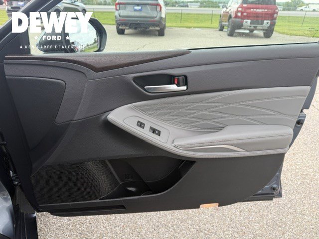 Used 2020 Toyota Avalon Limited w/ Advanced Safety Package FWD image 35