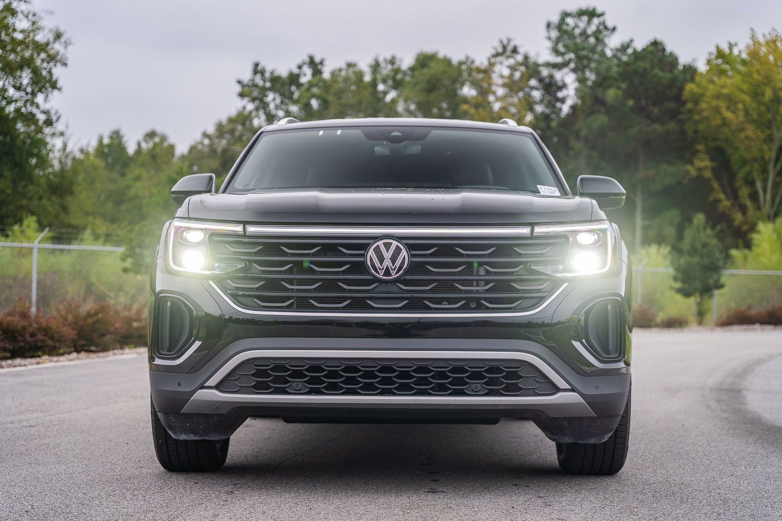 Used 2024 Volkswagen Atlas Cross Sport SE video 2