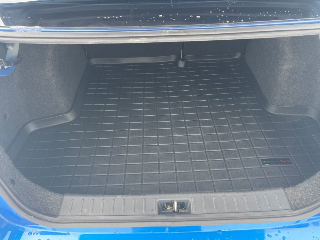 Used 2021 Nissan Versa SV image 15