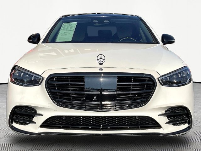 Used 2023 Mercedes-Benz S 500 4MATIC image 2