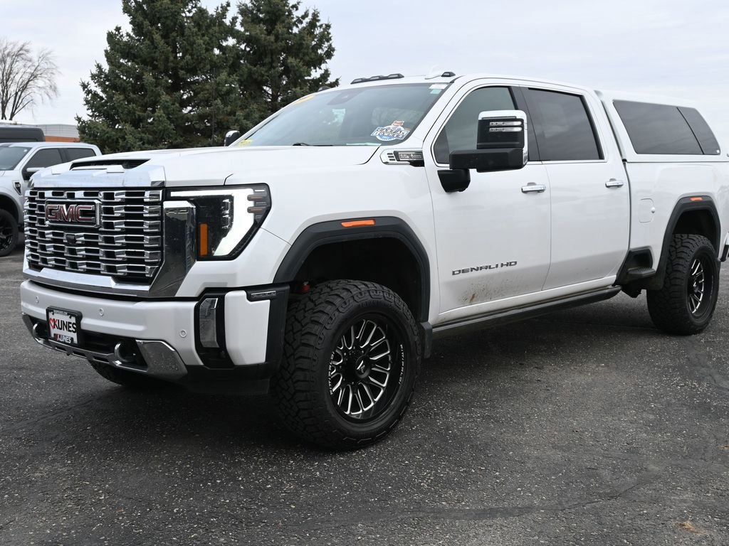 Used 2024 GMC Sierra 2500 Denali w/ Denali Reserve Package image 14