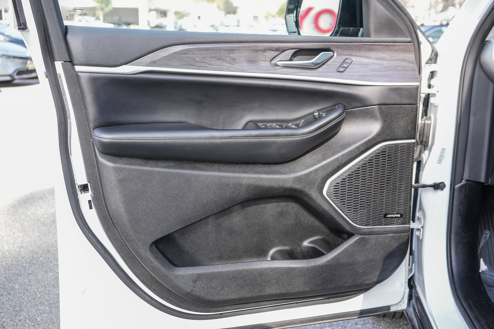 Used 2023 Jeep Grand Cherokee L Limited image 22