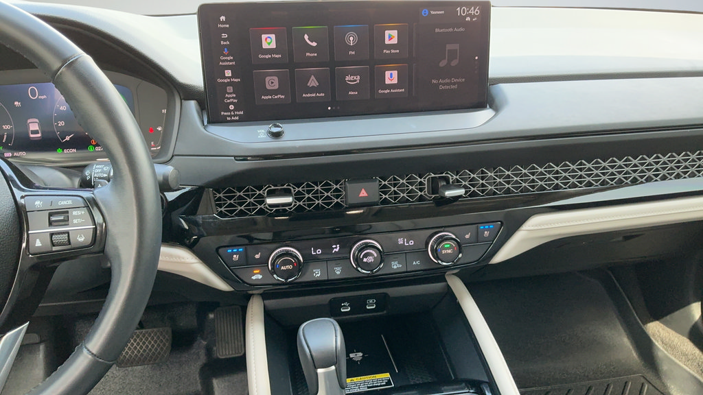 Used 2024 Honda Accord Touring image 8