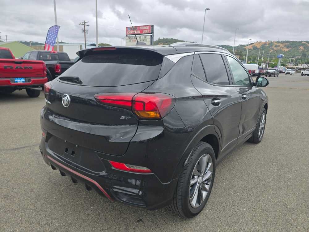 Used 2023 Buick Encore GX Select w/ Sport Touring Package AWD/4WD image 10