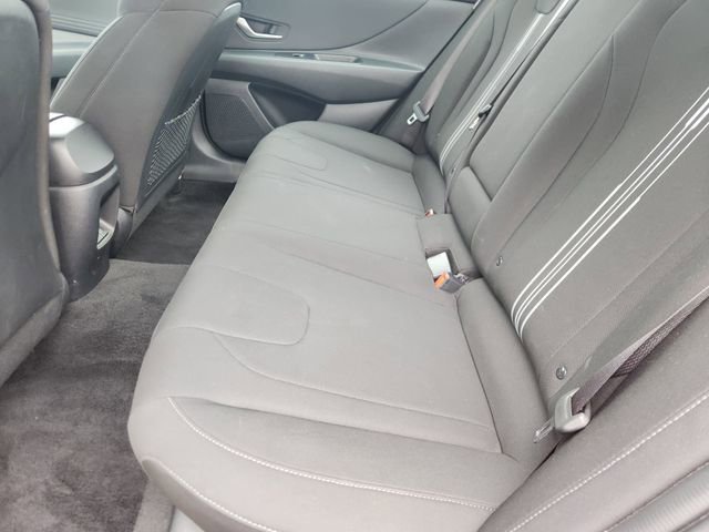 Used 2025 Hyundai Elantra SEL FWD image 30
