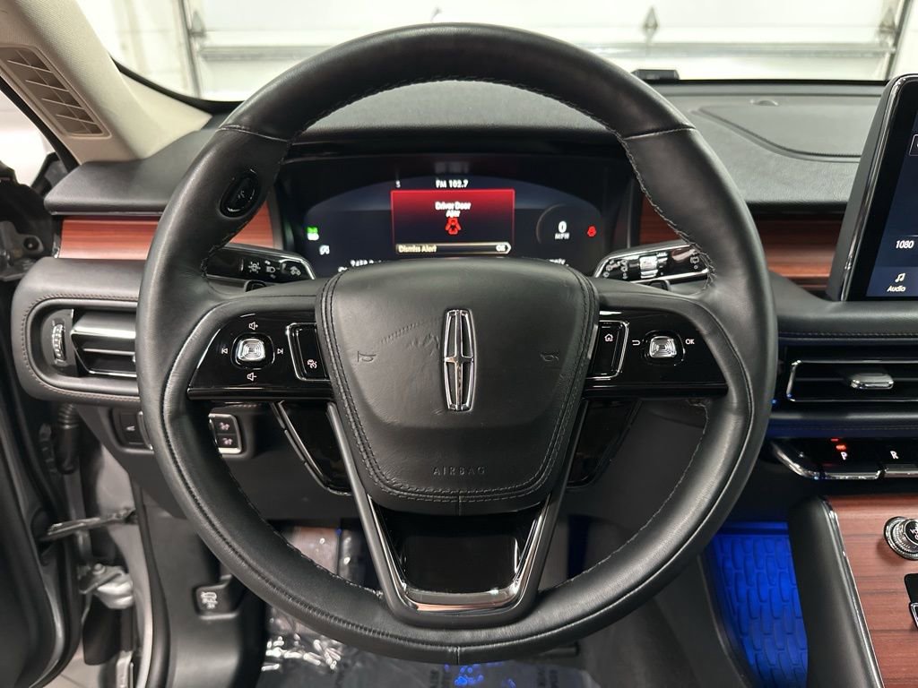 Used 2023 Lincoln Aviator Reserve w/ Equipment Group 201A image 13