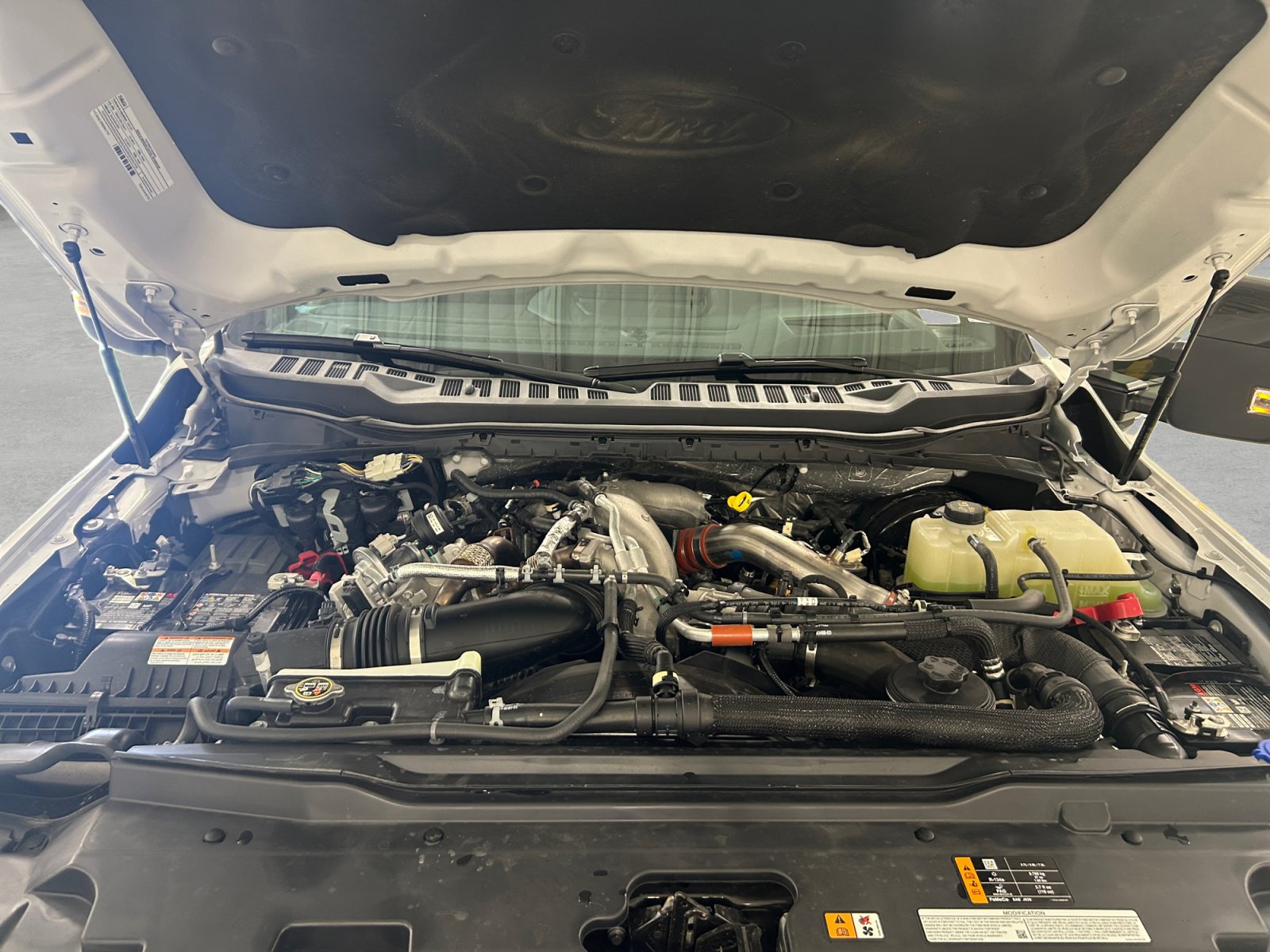 Used 2025 Ford F250 Platinum AWD/4WD image 24