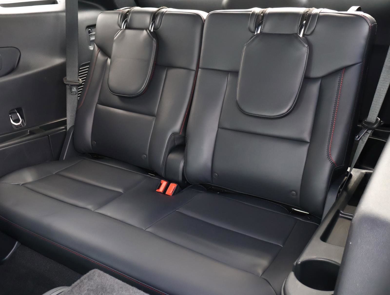 Used 2025 Ford Explorer ST-Line image 23