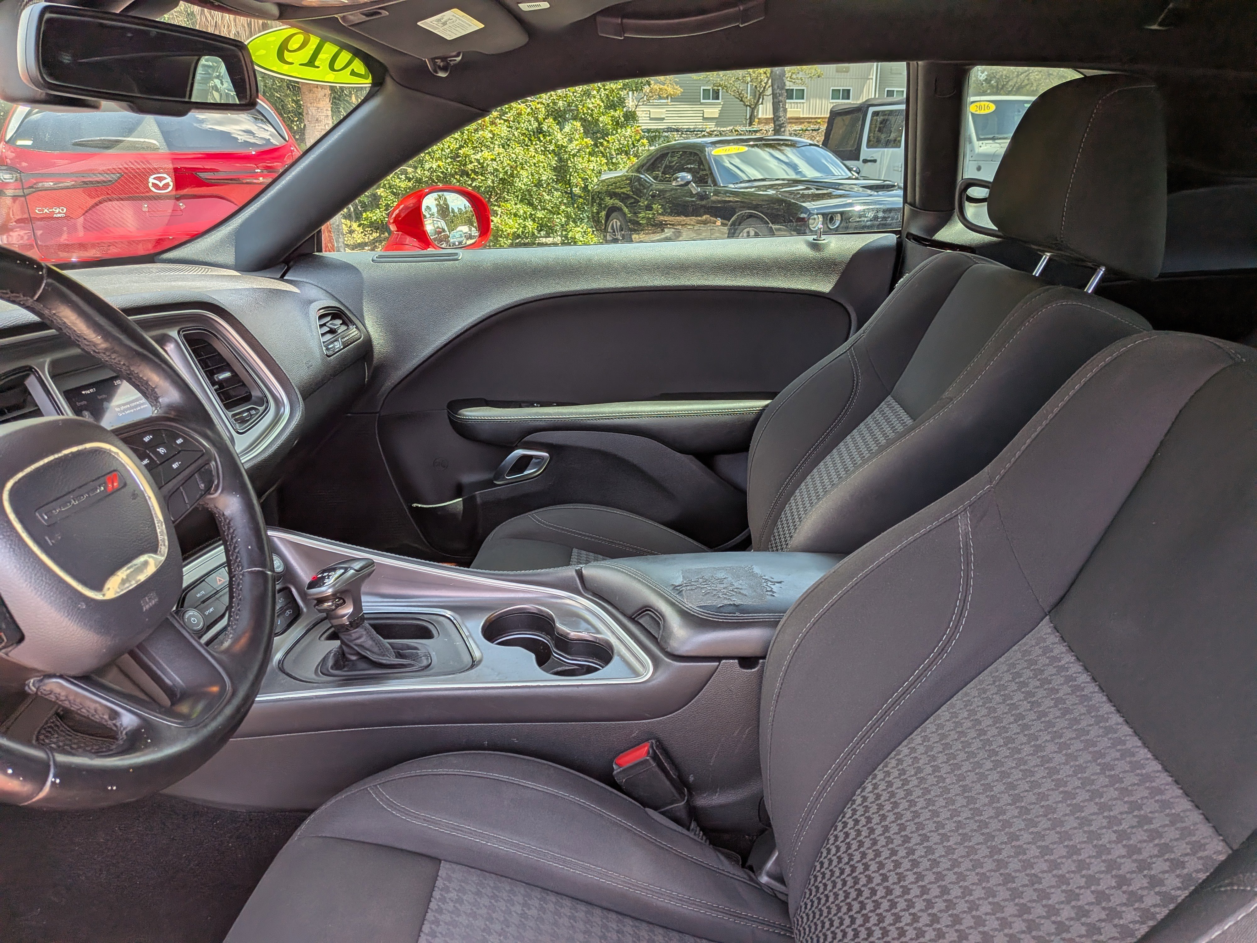 Used 2019 Dodge Challenger SXT image 15