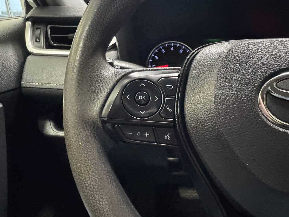 Used 2019 Toyota RAV4 LE w/ All Weather Liner Package AWD/4WD image 37